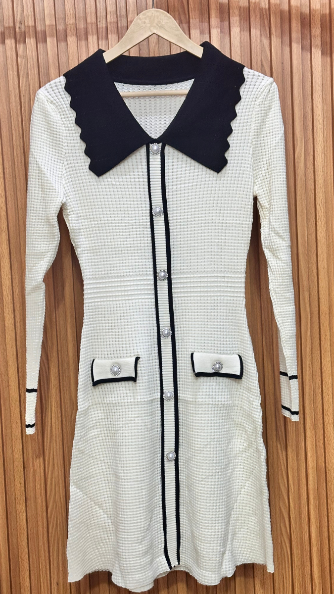 Broad Zig Zag Collar Buttoned Dress FC1868