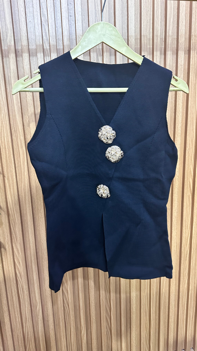 Buttoned Sleeveless Koti FC1854