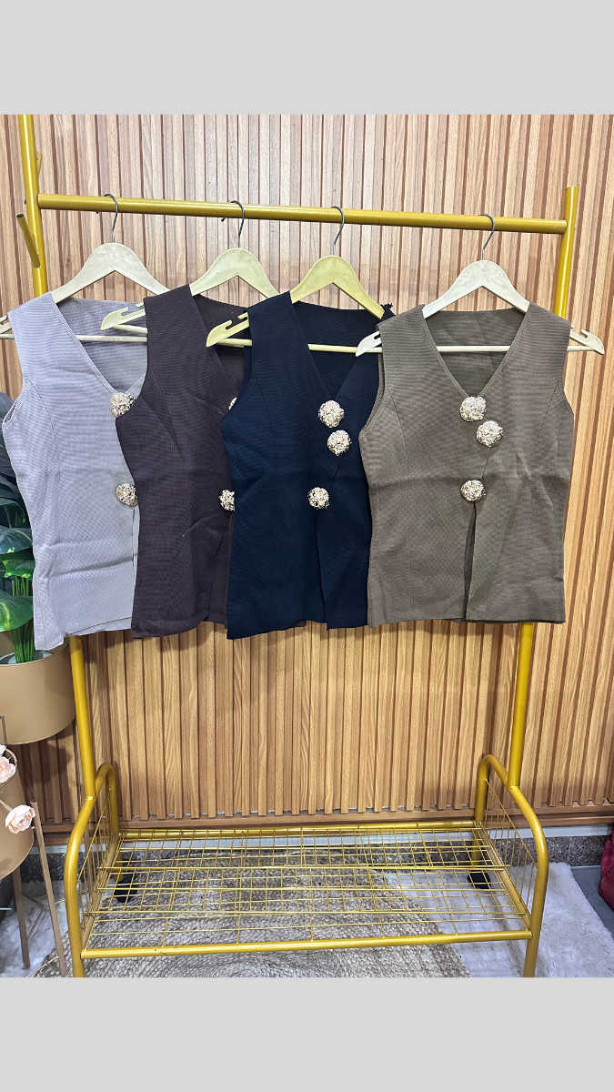 Buttoned Sleeveless Koti FC1854