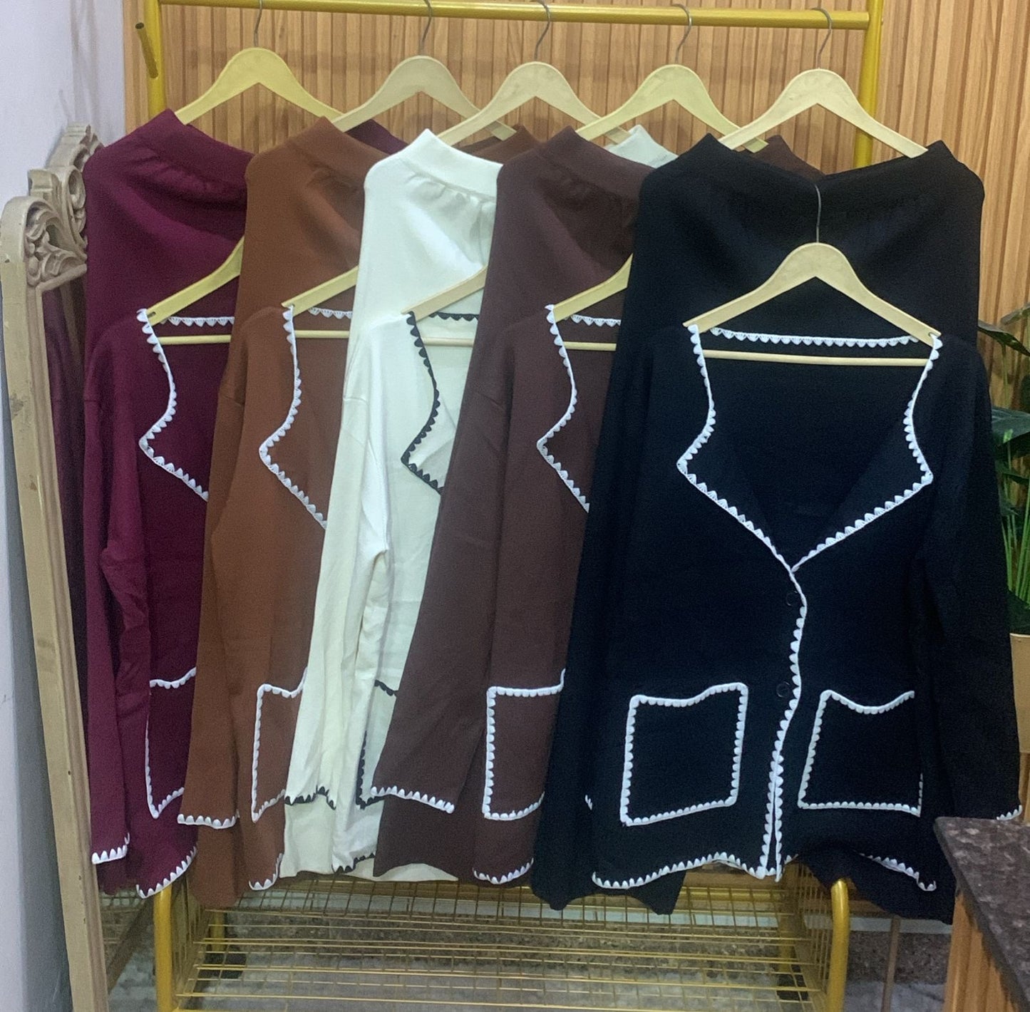 Contras Border Line Coord Set FC1610