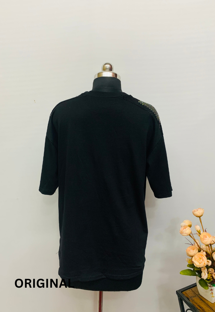 EMBELLISHED GRAPHIC TSHIRT