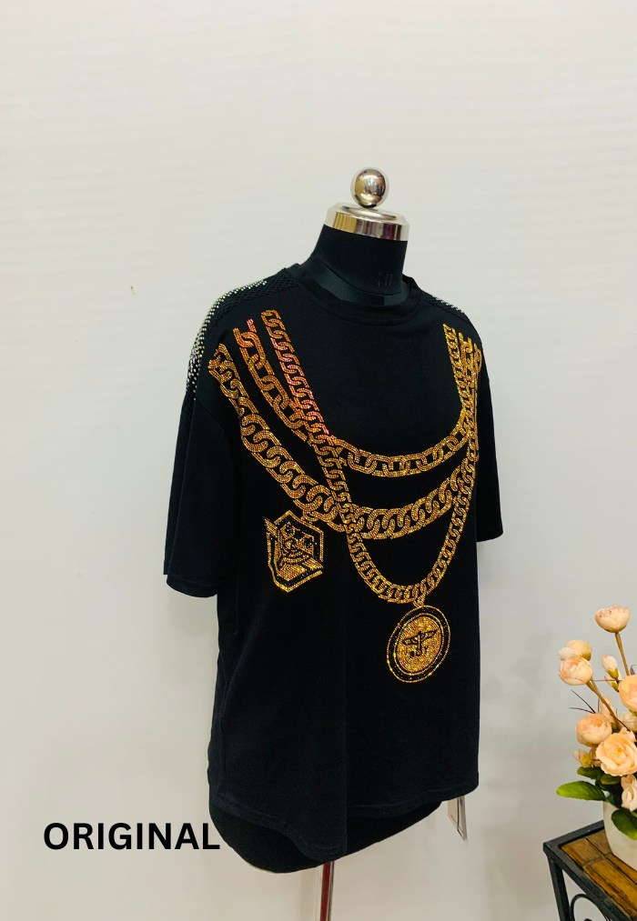 EMBELLISHED GRAPHIC TSHIRT