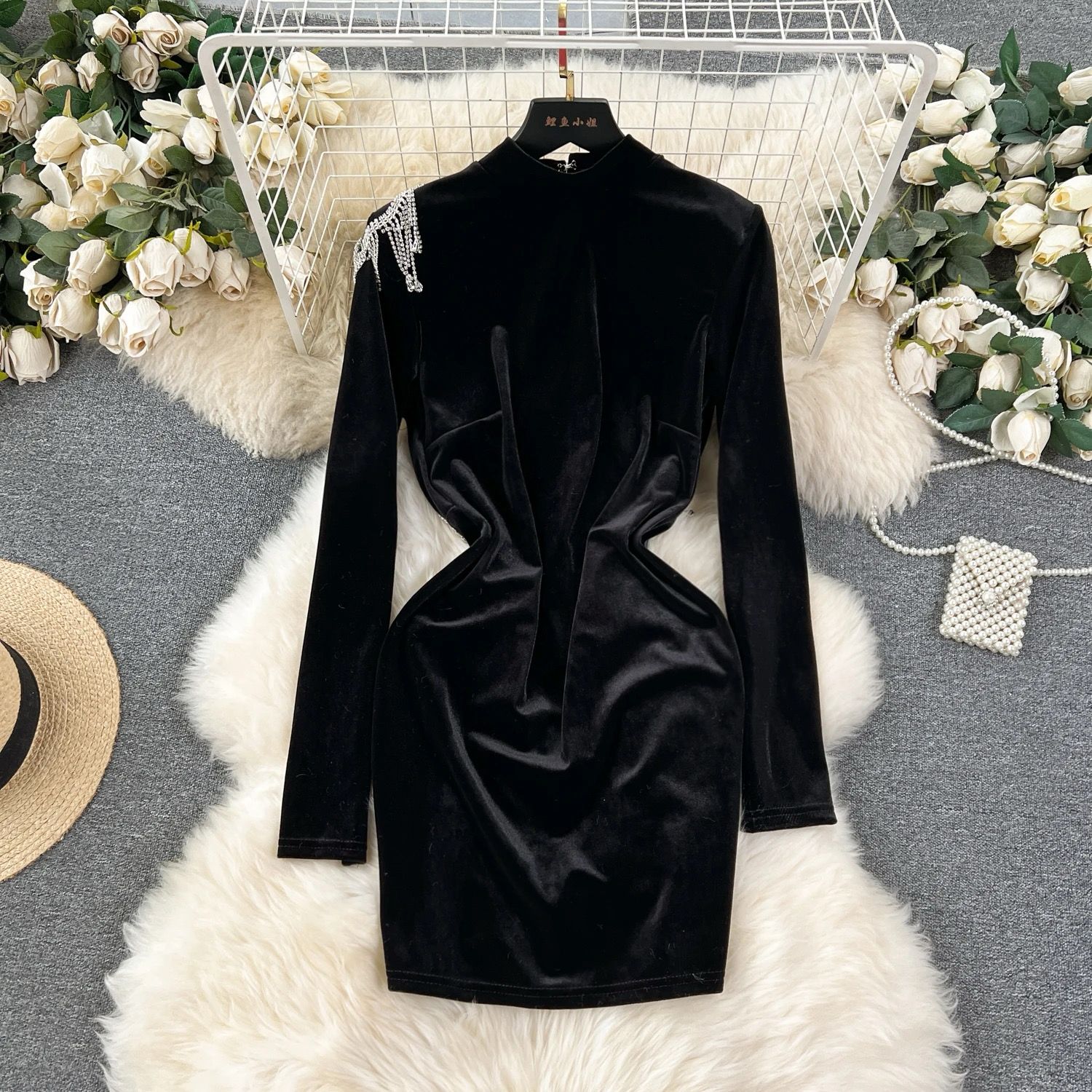 Elegant O-Neck Velvet Hip Mini Dress For Women  Black
