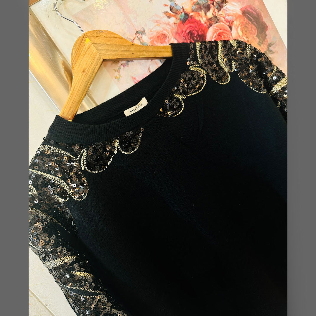 FC knitted woollen women Party Wear Sequin Top