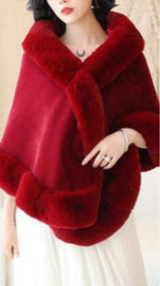 FC Luxurious One Size Fit to All Winter Faux Fur Cape