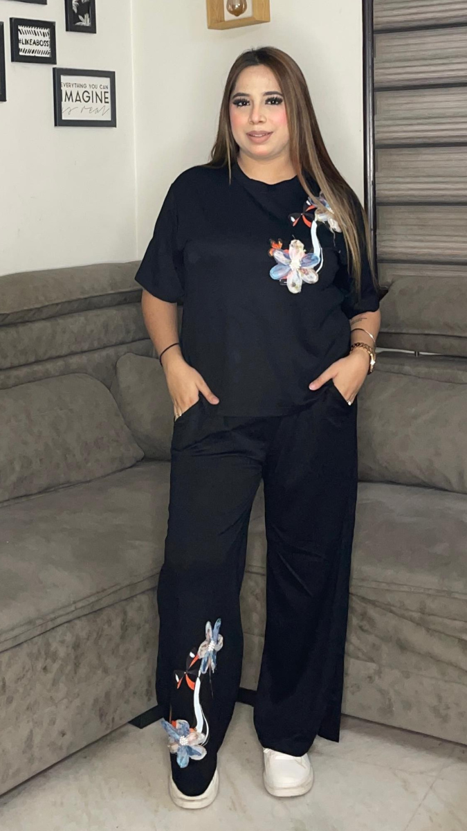 Flower Embedded Loose T- Shirt And Wide Pant Coord Set FC1789