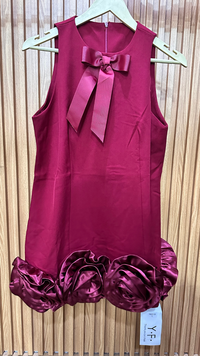 Flower Embedded Round Neck Short Dress FC1921