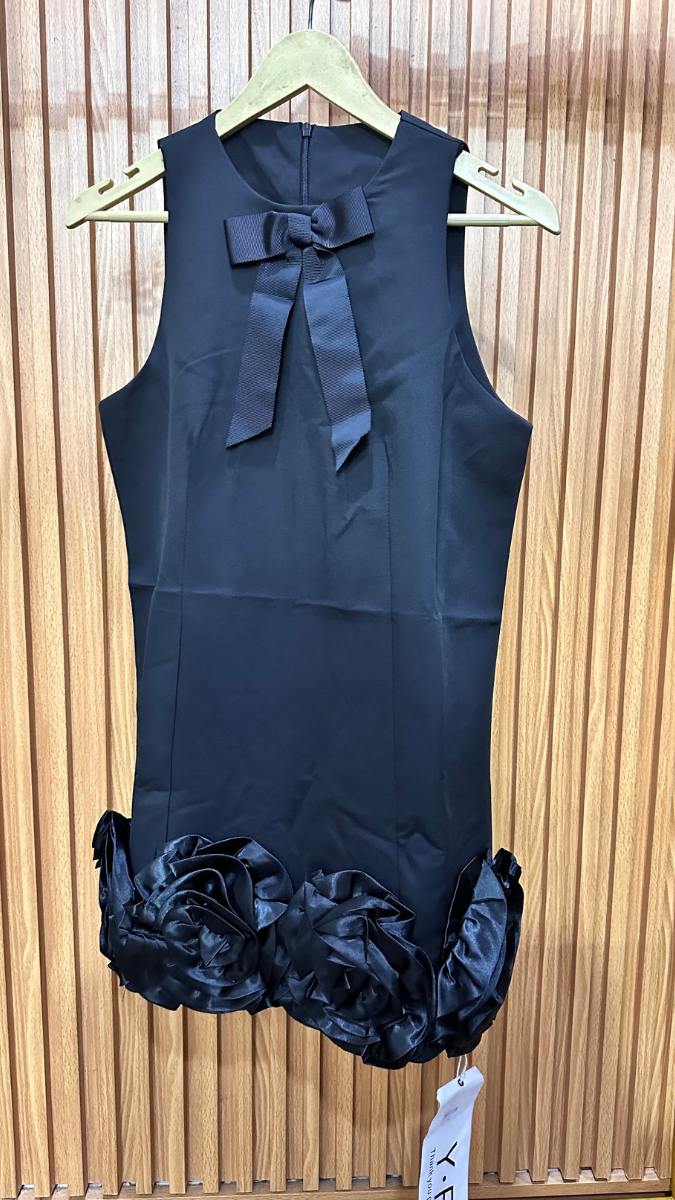 Flower Embedded Round Neck Short Dress FC1921