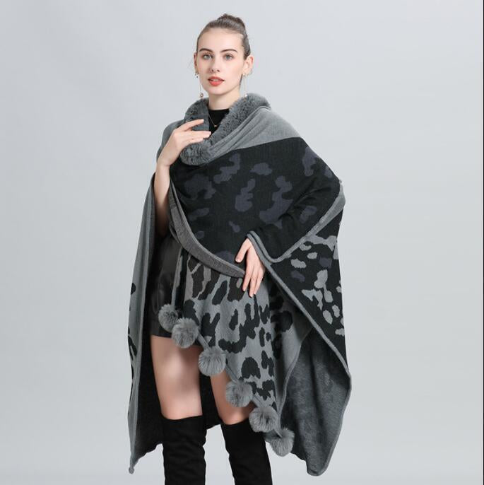FC Woollen Knitted Furr Neck Women Printed poncho Capes