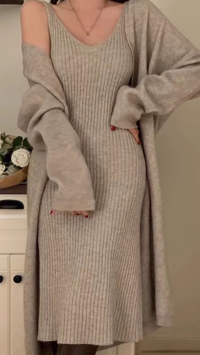Woolen Dress With Long Shrug FC1709