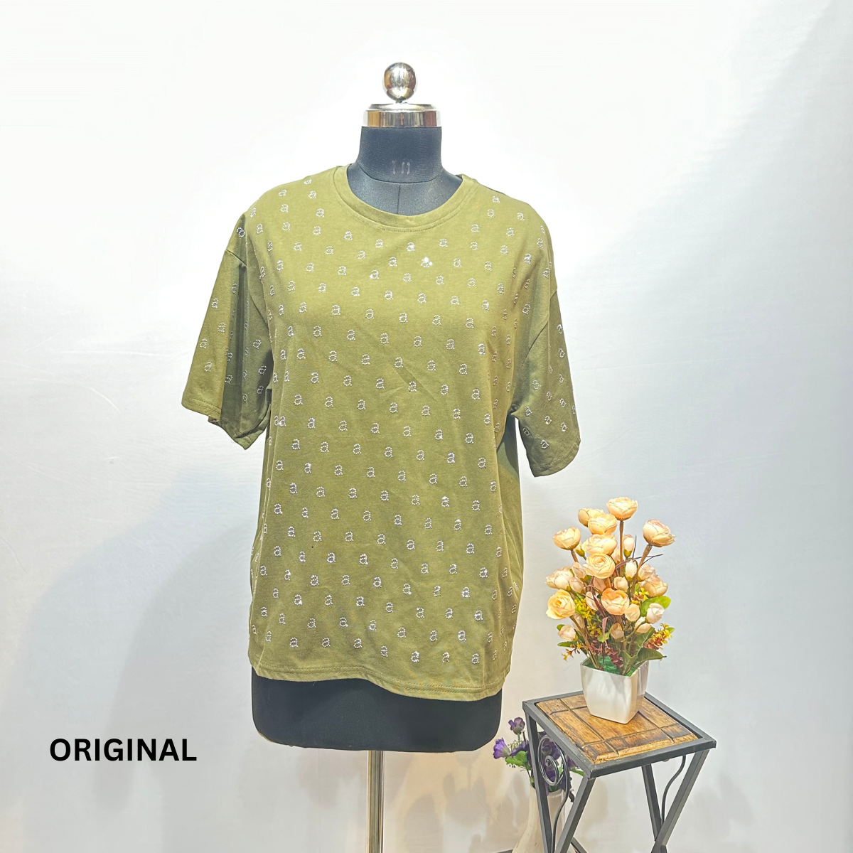 a Embellish T-Shirt