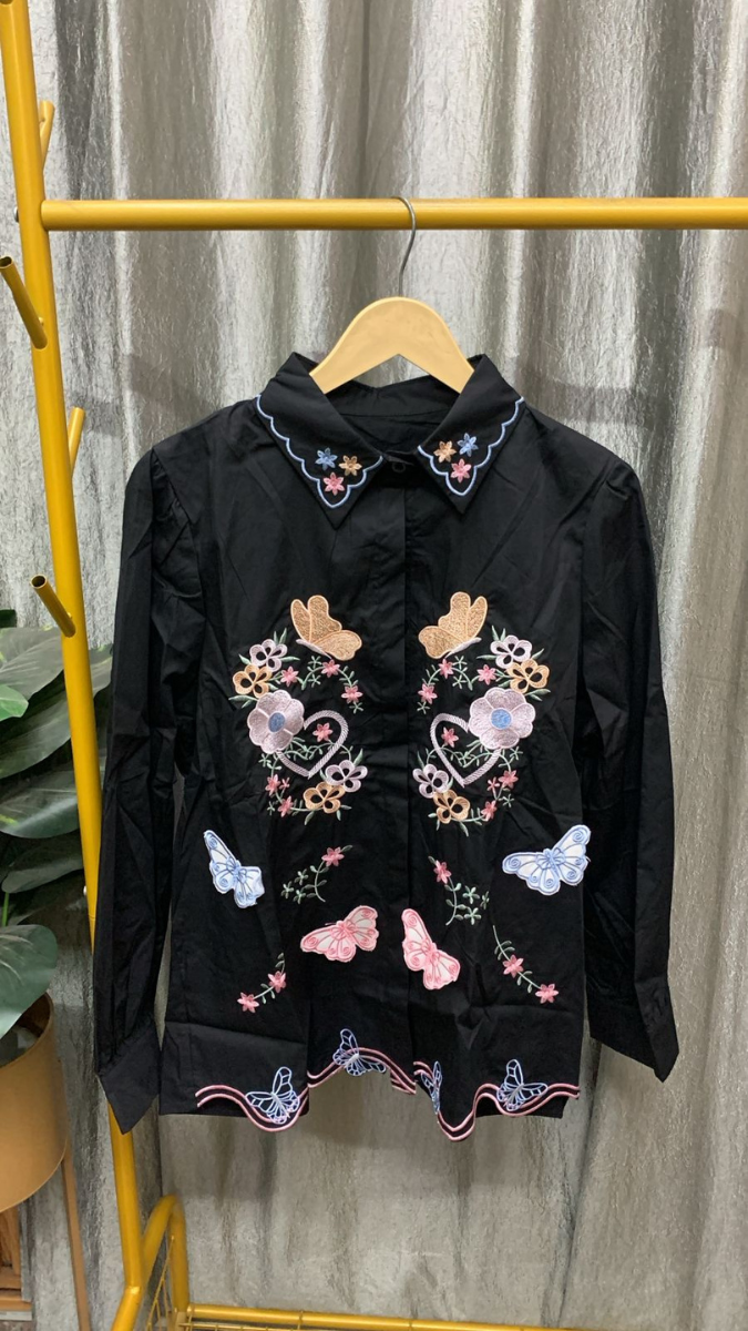 Beautiful Embroidery Designed Shirt FC2472