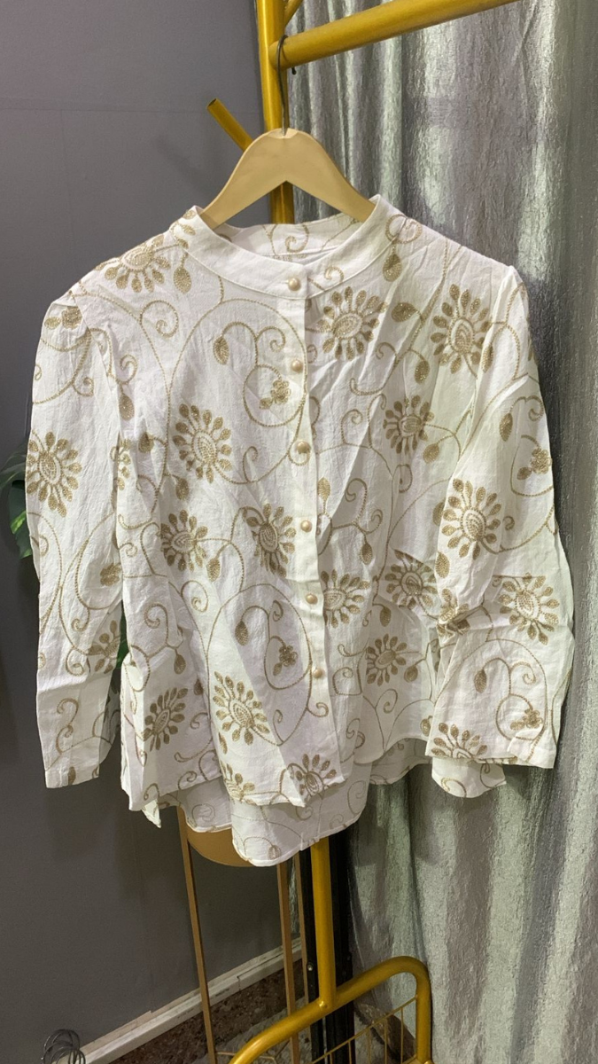 Beautiful Floral Embroidery Shirt FC2209
