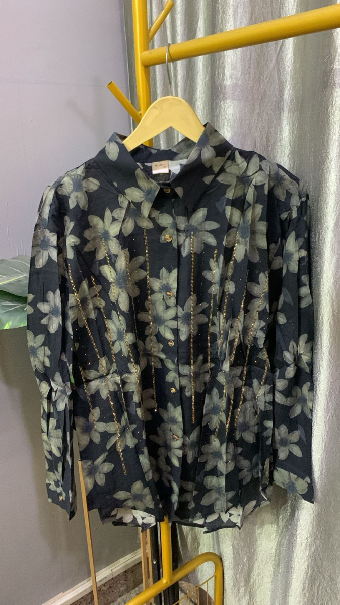 Beautiful Rhinestone Embedded Floral Print Shirt FC2203