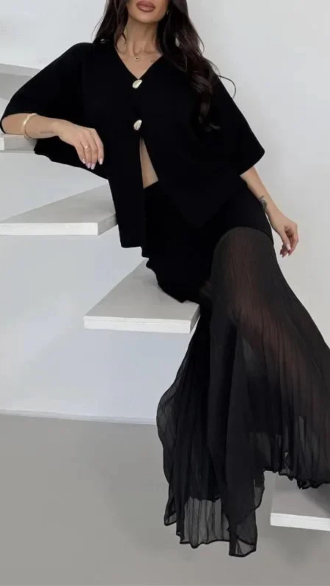 Buttoned Top With Pleaded Skirt FC1907