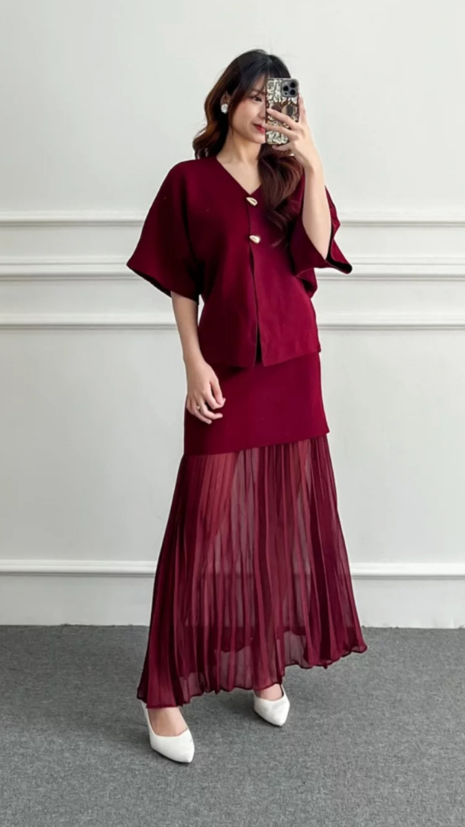 Buttoned Top With Pleaded Skirt FC1907