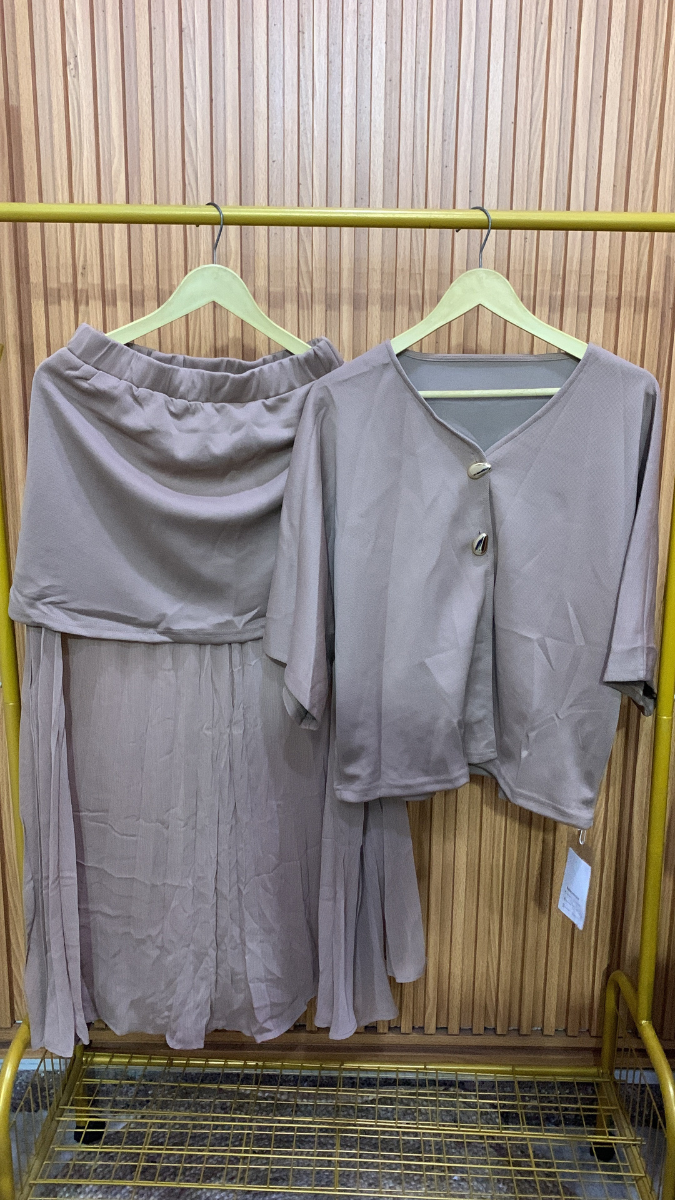 Buttoned Top With Pleaded Skirt FC1907