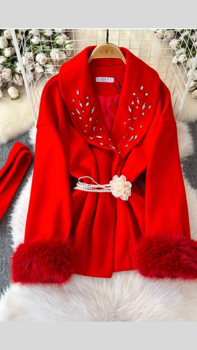 Crystal Designed Collar Furr Sleeve With Pearl Belt Blazer FC1952