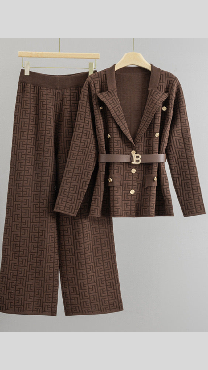 Fashionable Maze Pattern B-Button Collar With Belt Coord Set FC2021