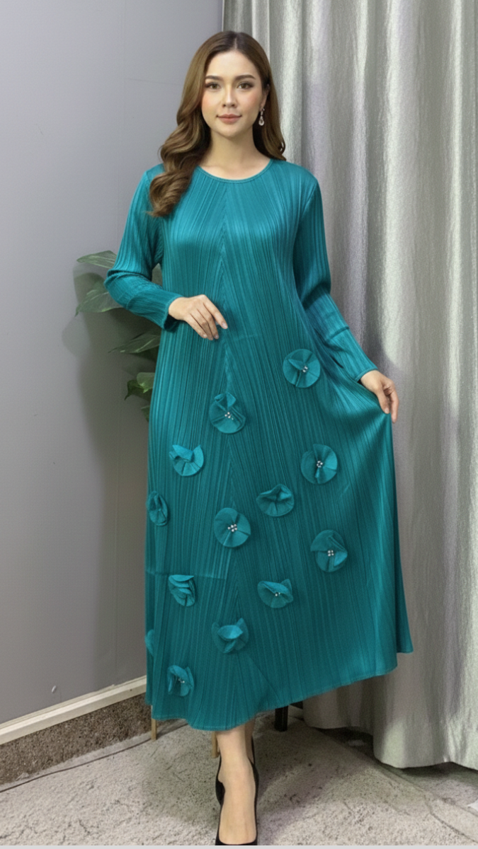 Flower Embedded Round Neck Maxi Dress FC2216