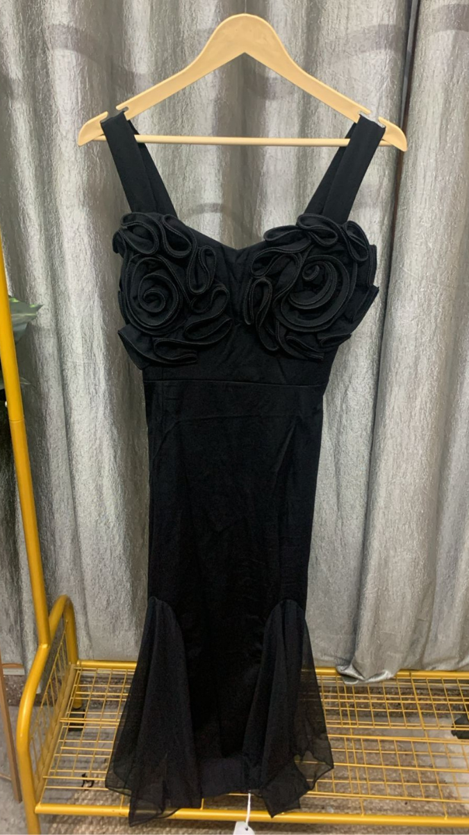 Flower Embedded Sleeveless Bodycon Dress FC2352