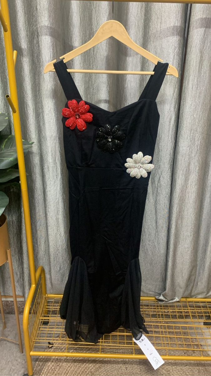 Flower Embedded Sleeveless Bodycon Dress FC2352