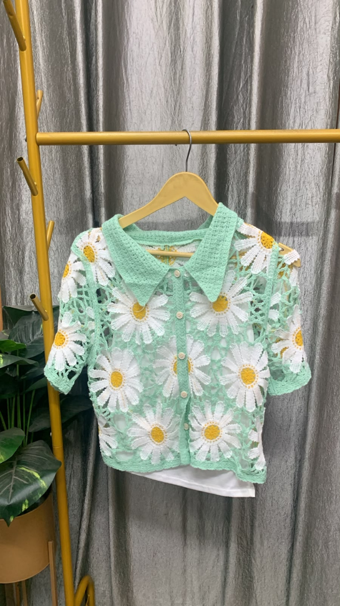 Flower See Through Cutout Collar Top With Inner FC2581