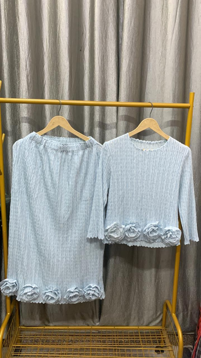 Flower Embedded Round Neck Top And A-line Skirt Set FC2364