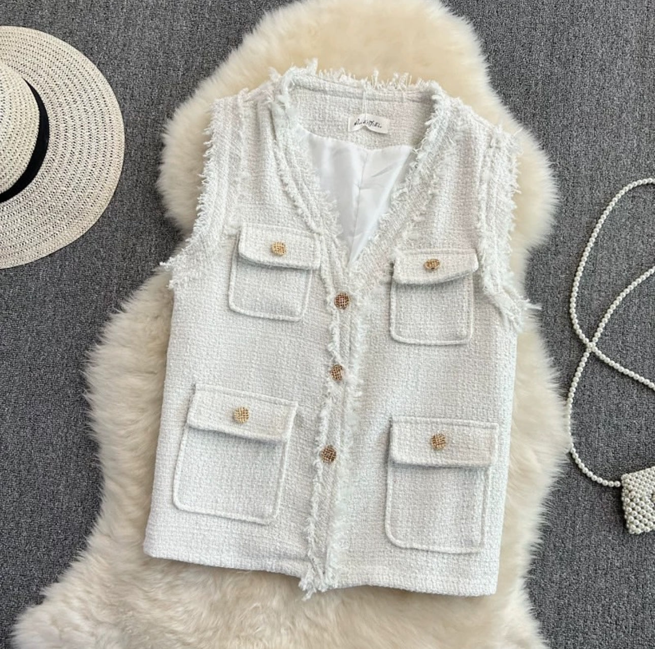 Rough Border Sleeveless Coat FC1914