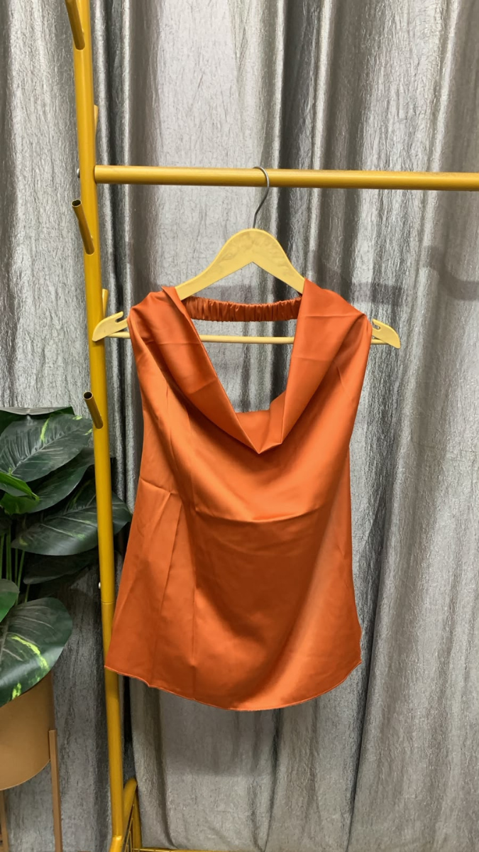 Halter Neck Loose Neckline Sleeveless Crop Top FC2588