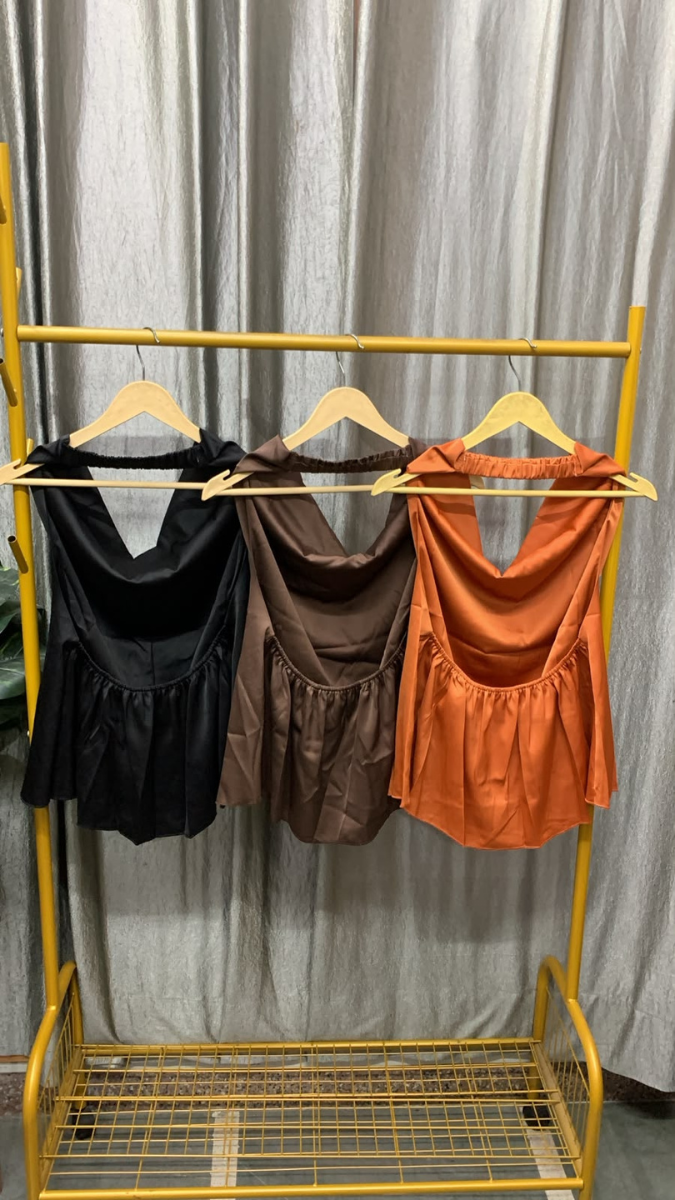 Halter Neck Loose Neckline Sleeveless Crop Top FC2588