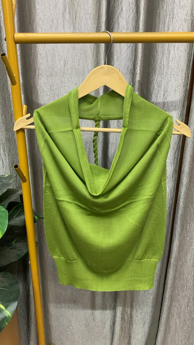 Halter Neck Sleeveless Loose Neckline Top FC2601