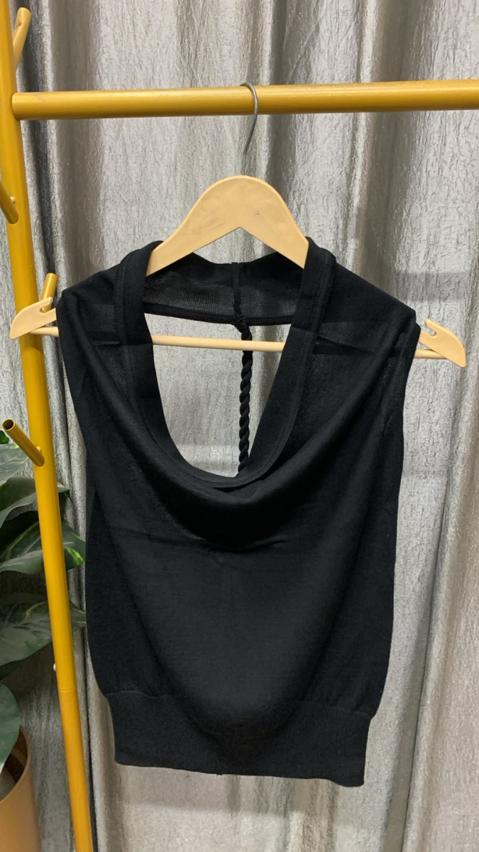 Halter Neck Sleeveless Loose Neckline Top FC2601