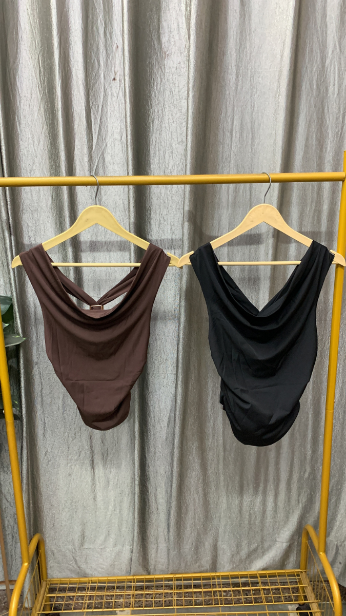 Loose Neckline Buckle Back Top FC2524