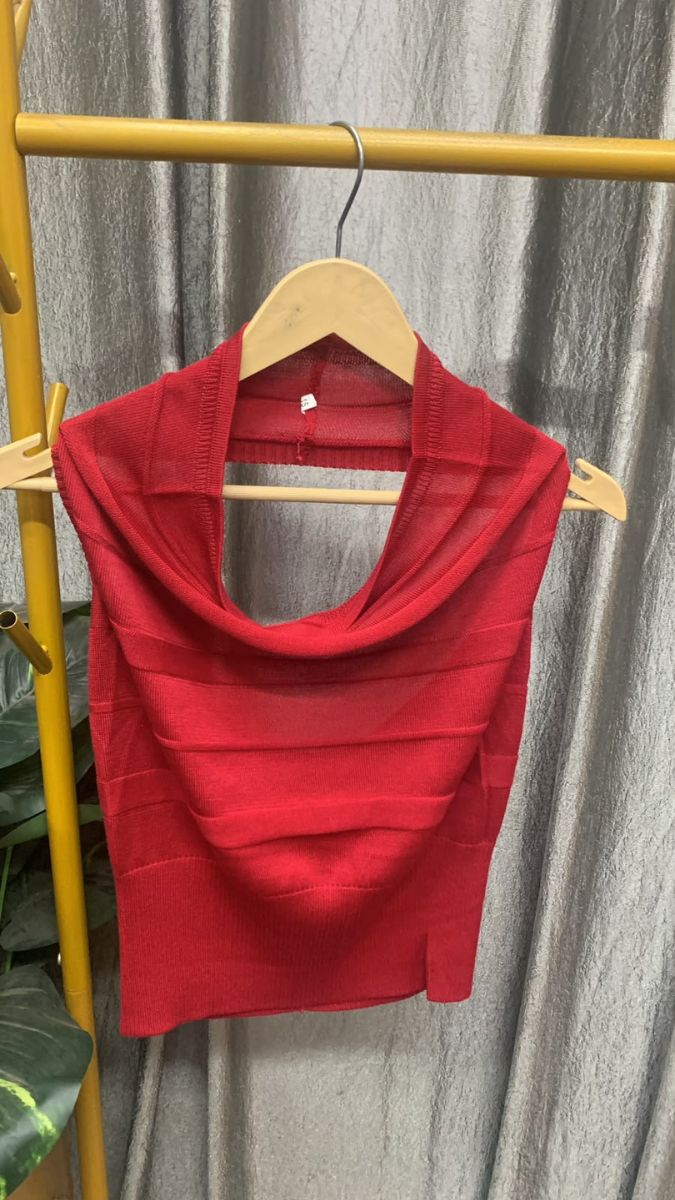 Loose Neckline Sleeveless Backless Crop Top FC2576