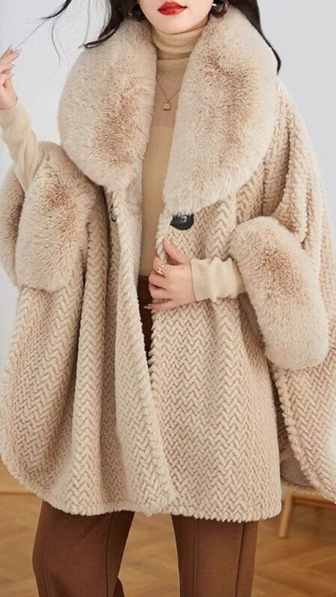 Luxe Fur Buckle Cape FC1733