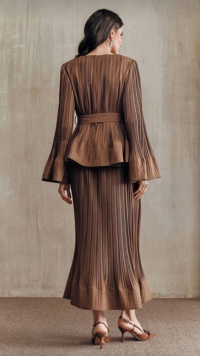 Pleaded Long Top With A-Line Skirt Set FC2404