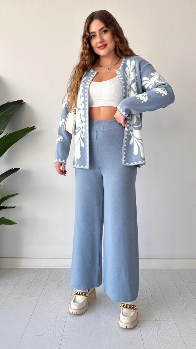 Printed Shrug With V Neck Inner And Loose Pant FC2000