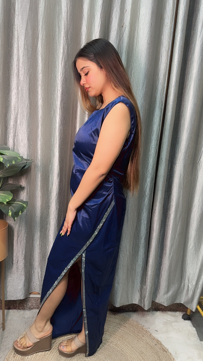 Rhinestone Designed Side Slit Round Neck Sleeveless Dress FC2132