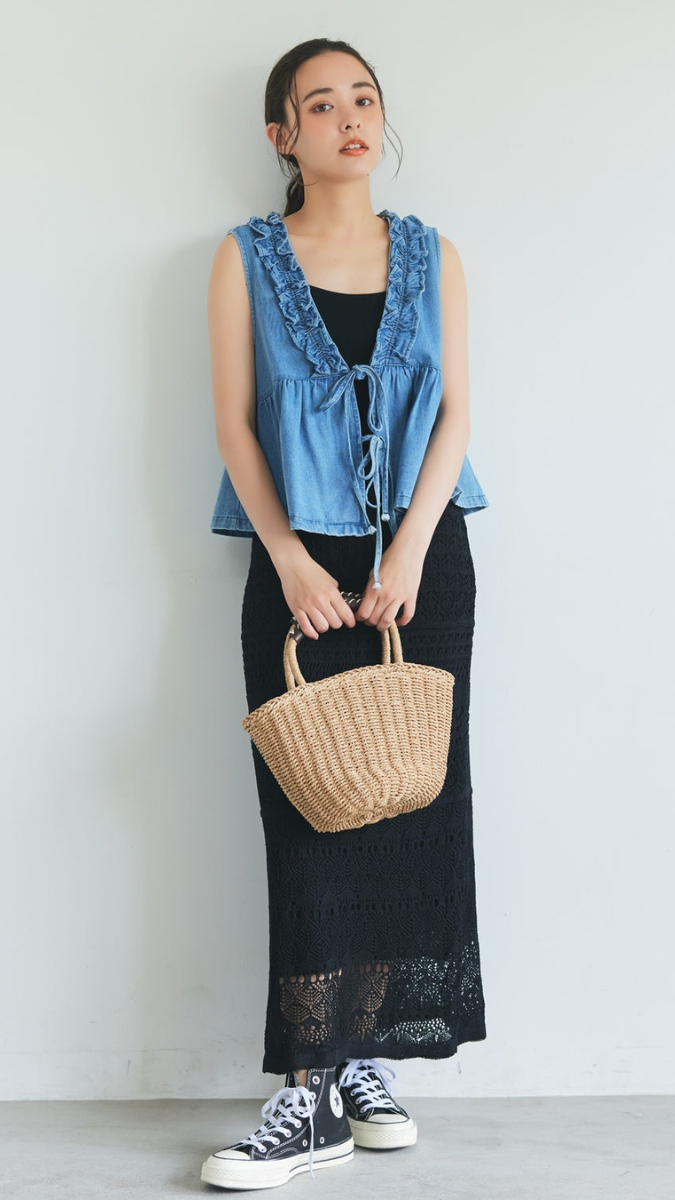 Ruffle Neckline Sleeveless Peplum Top FC2550