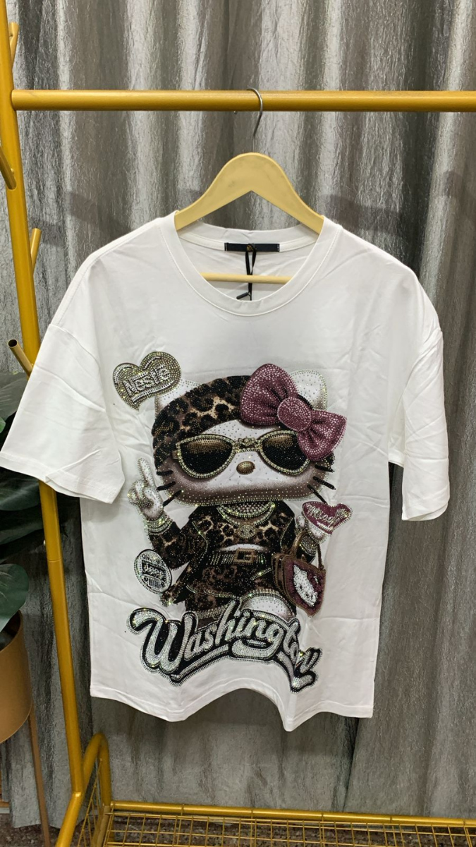 Shiny Kitty Printed T-Shirt FC2474