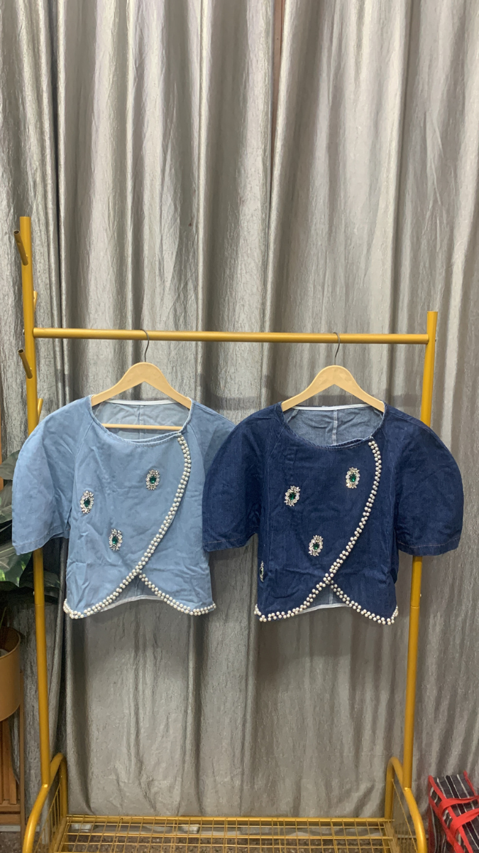Stone Embedded And Pearl Embedded Borderline Denim Top FC2555