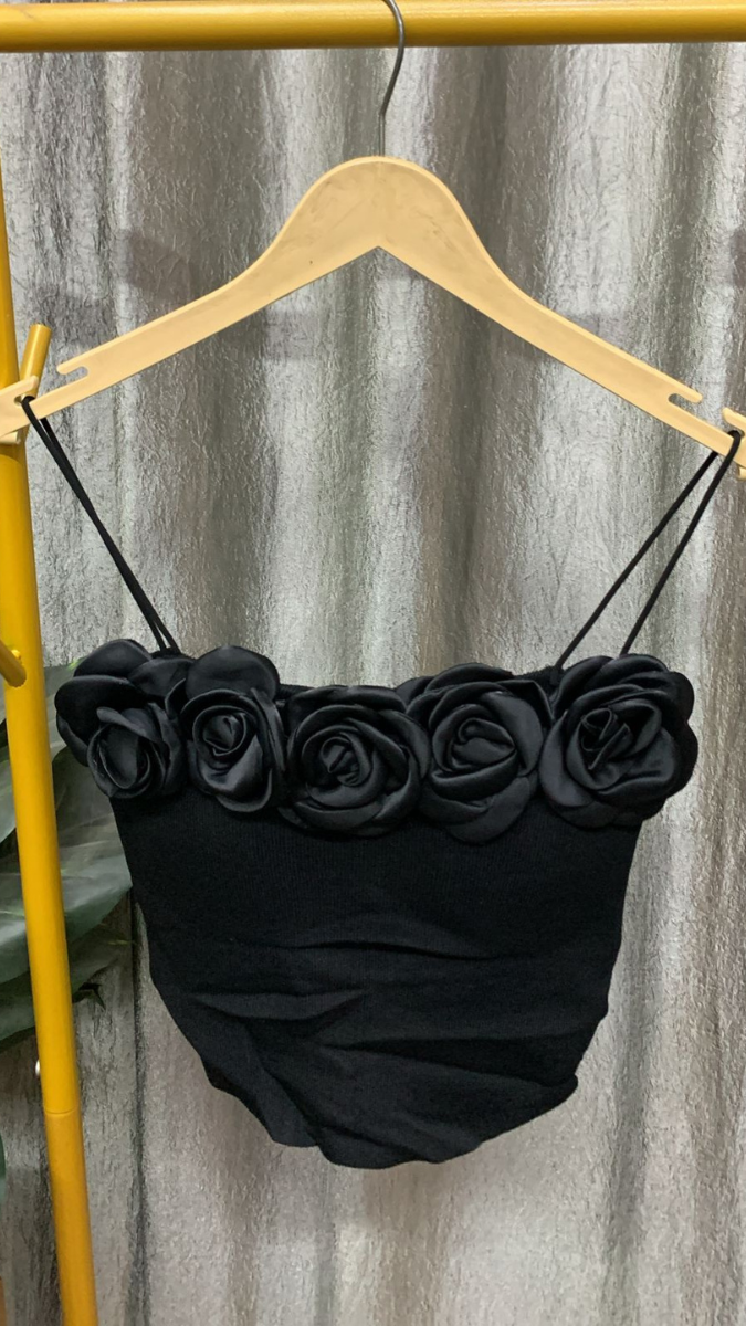 Strap Sleeve Rose Embedded Crop Top FC2463