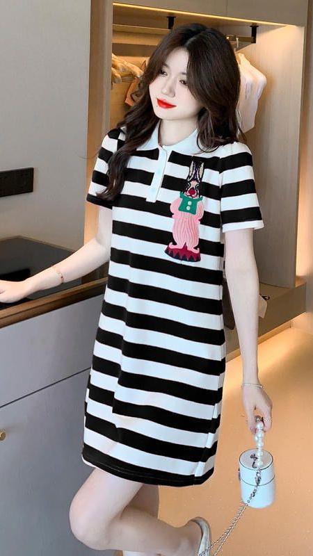  Striped Mid-Lenght Dress