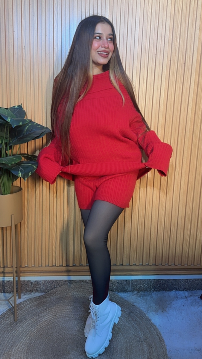 Stylish Collar Loose Shoulder Top With Shorts FC2065