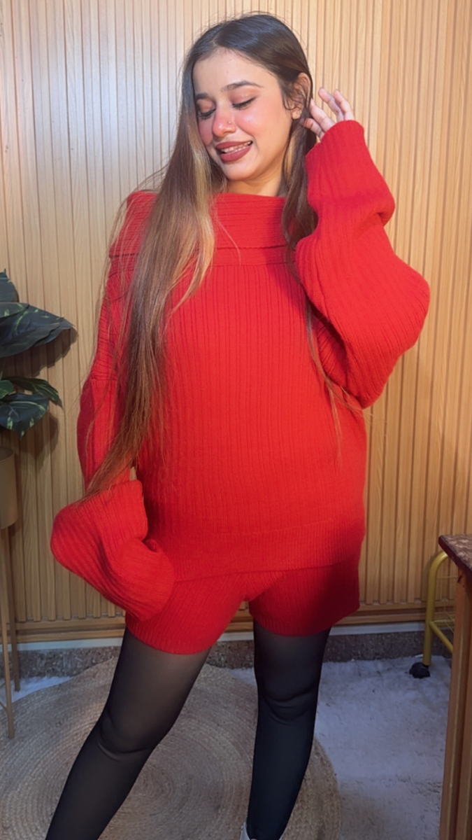 Stylish Collar Loose Shoulder Top With Shorts FC2065