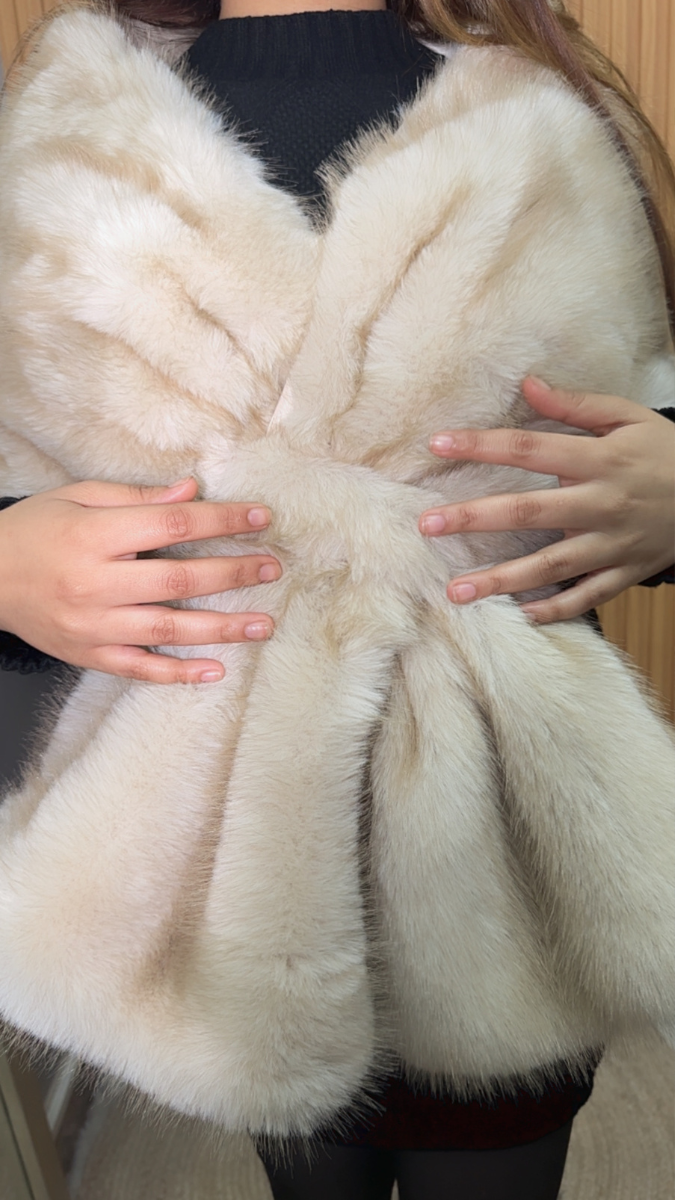 Stylish Faux Fur Wrap Around Cape FC2068