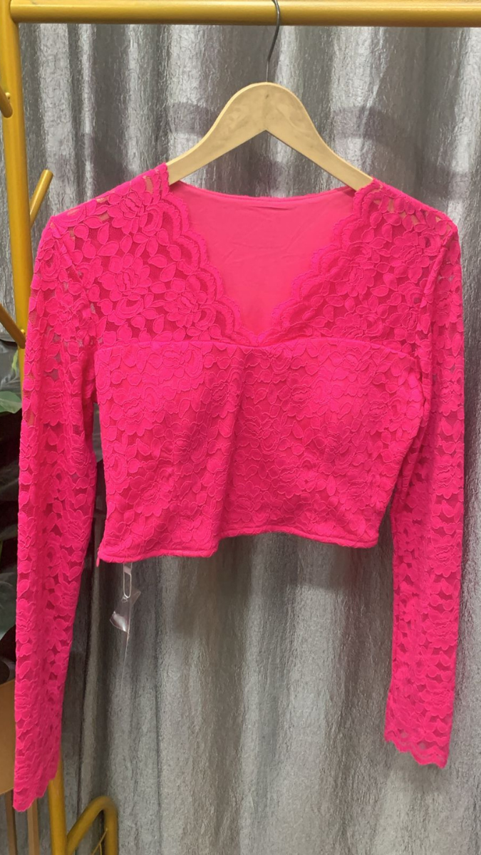 Stylish V Neck Floral Net Crop Top FC2379